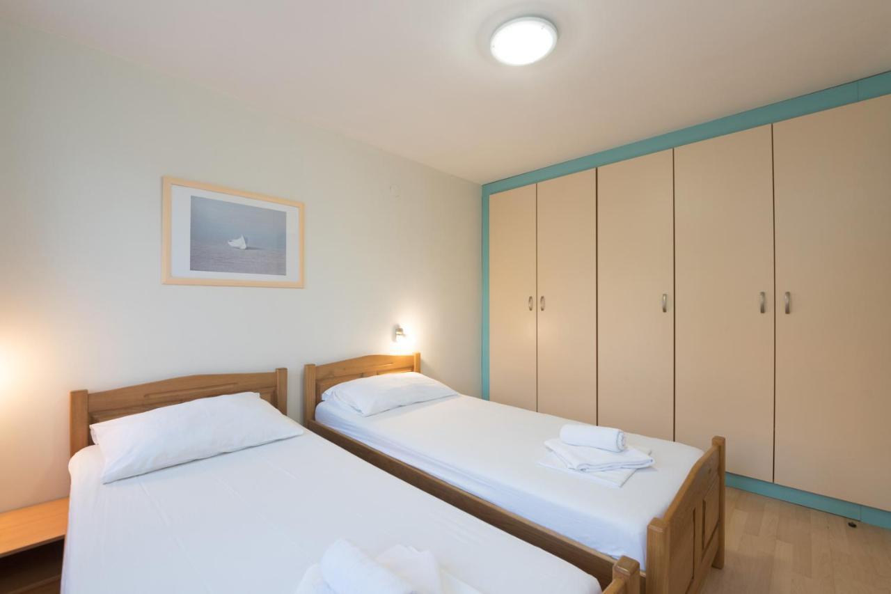 Hotel Rooms Roccia Novigrad  Exterior foto